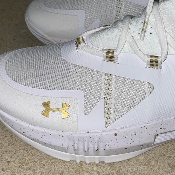 Under Armour Highlight Ace 2.0 Volleyball Shoes - Picture 7 of 10
